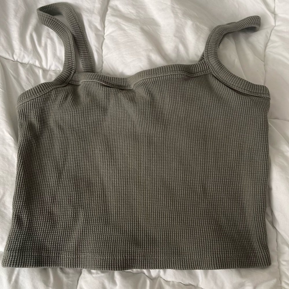 crop top
